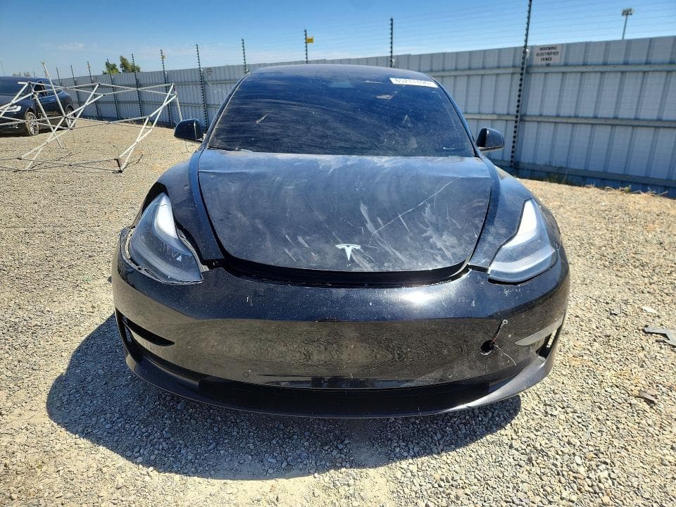 2018 TESLA MODEL 3 5