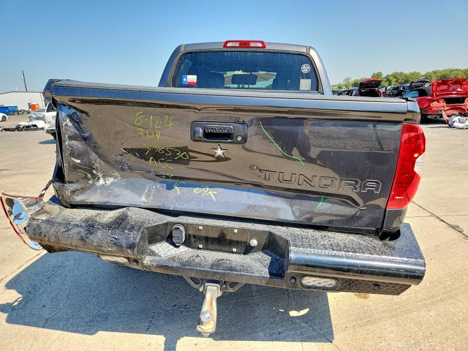 2017 TOYOTA TUNDRA CREWMAX SR5 6