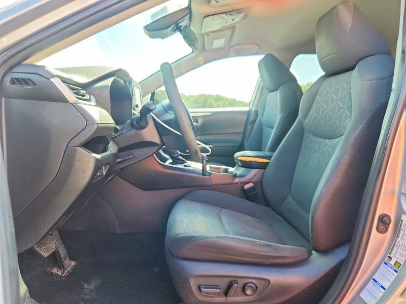 2020 TOYOTA RAV4 HYBRID XLE 7