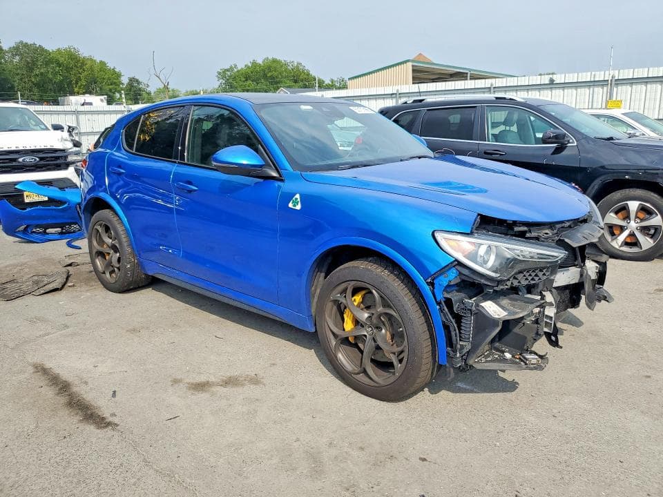 2018 ALFA ROMEO STELVIO QUADRIFOGLIO 4