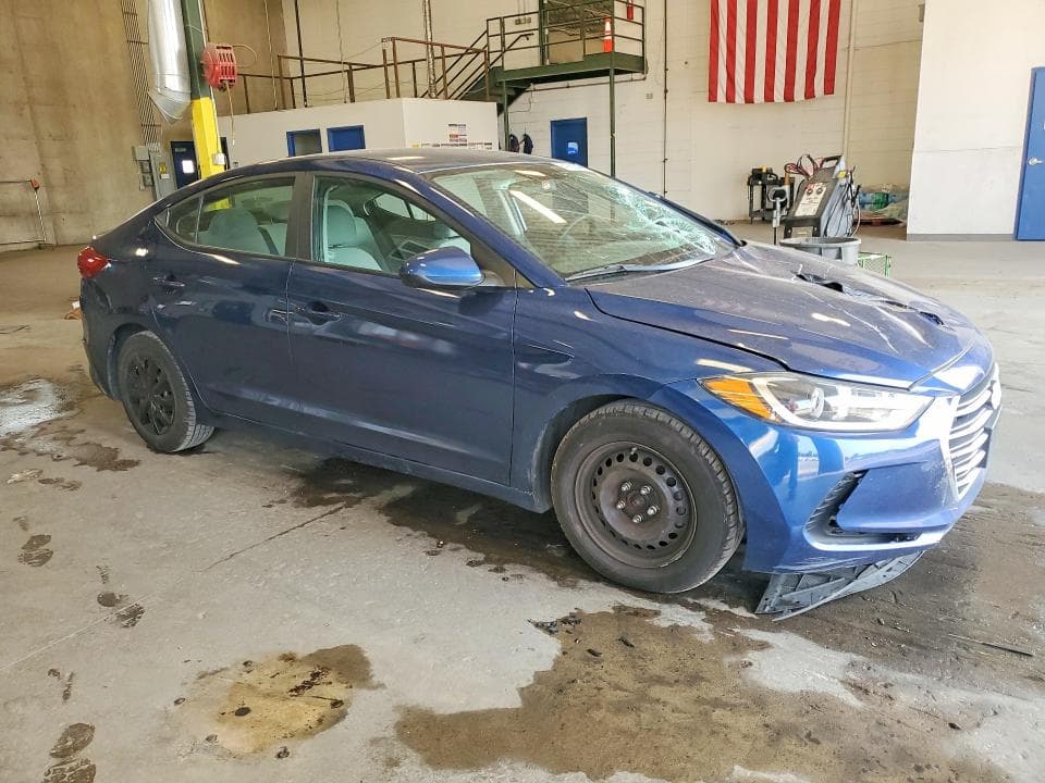 2017 HYUNDAI ELANTRA SE 4