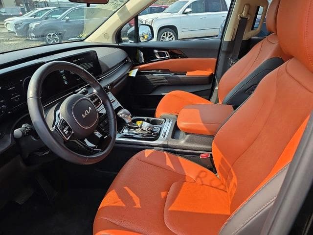 2024 KIA CARNIVAL SX 7