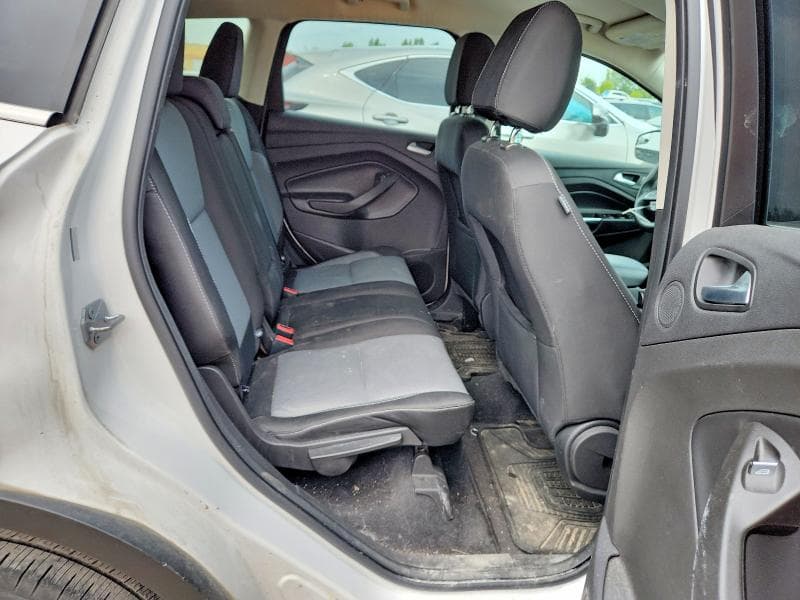 2017 FORD ESCAPE SE 11