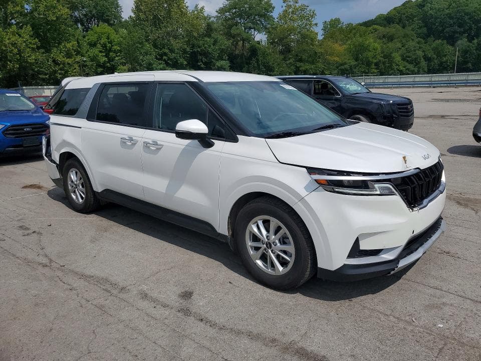 2023 KIA CARNIVAL LX 4