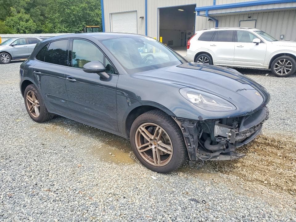 2020 PORSCHE MACAN 4