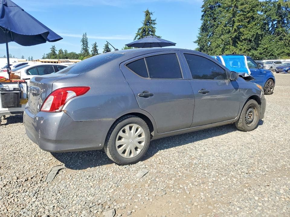 2018 NISSAN VERSA S 3