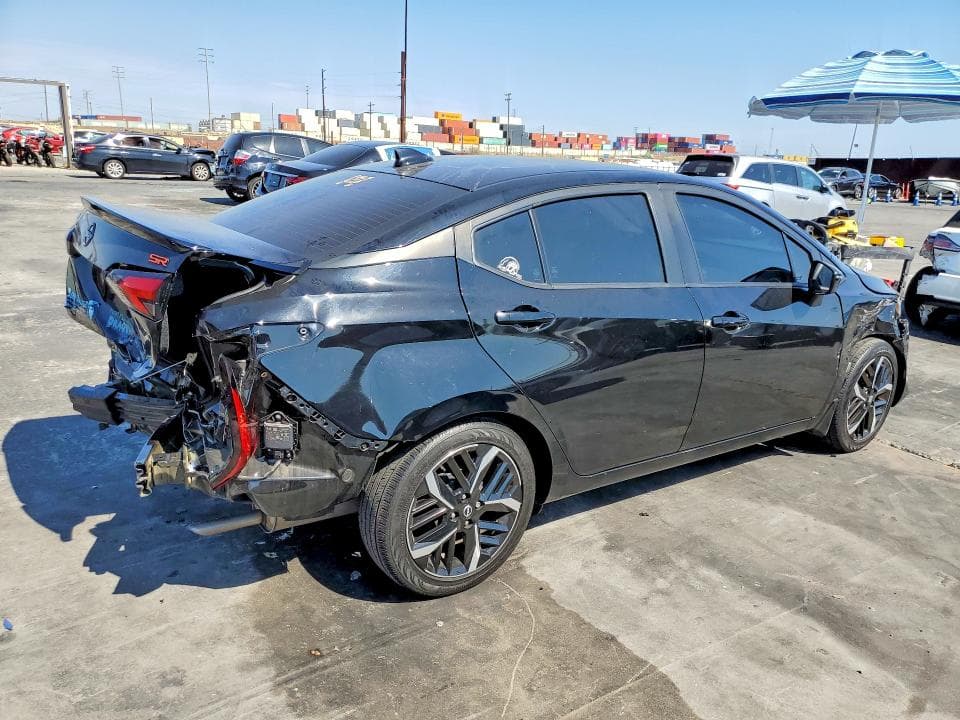 2023 NISSAN VERSA SR 3