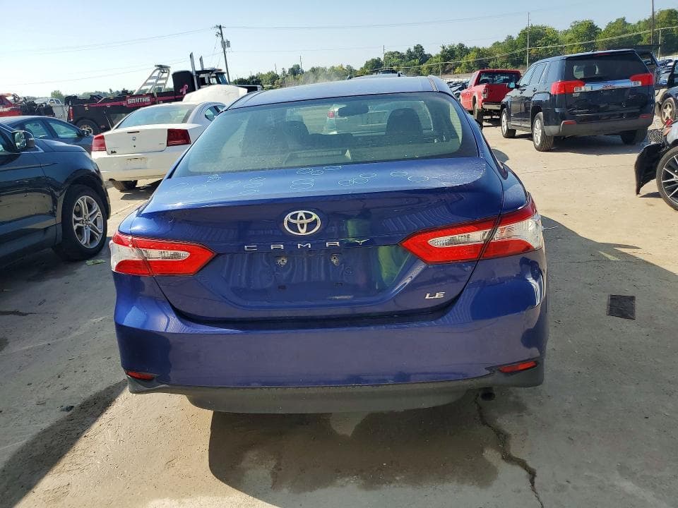 2018 TOYOTA CAMRY LE 6