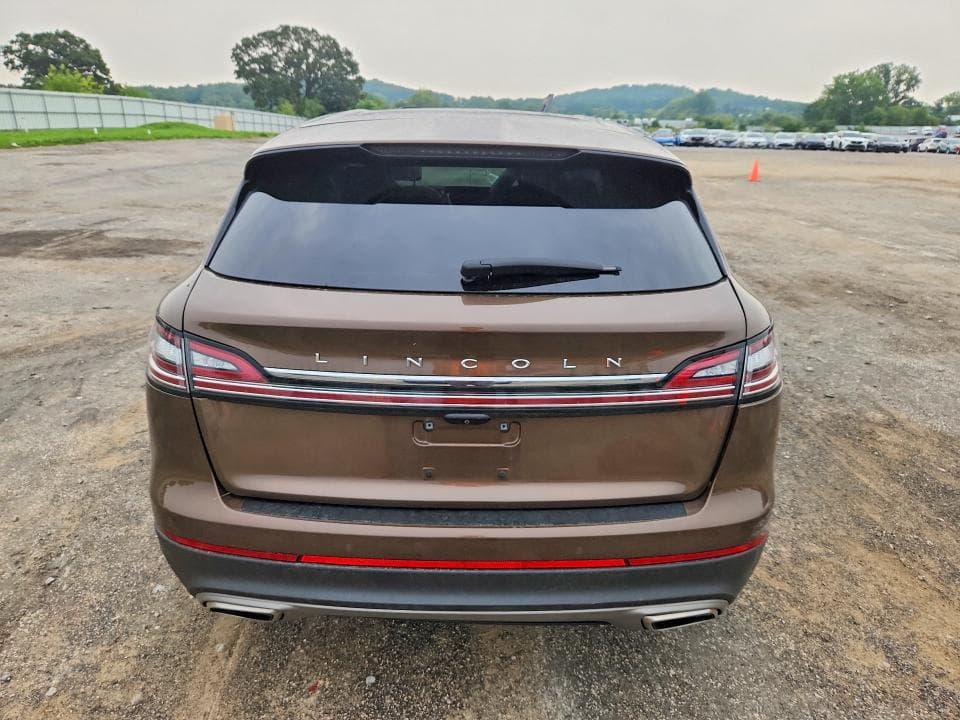 2022 LINCOLN NAUTILUS RESERVE 6
