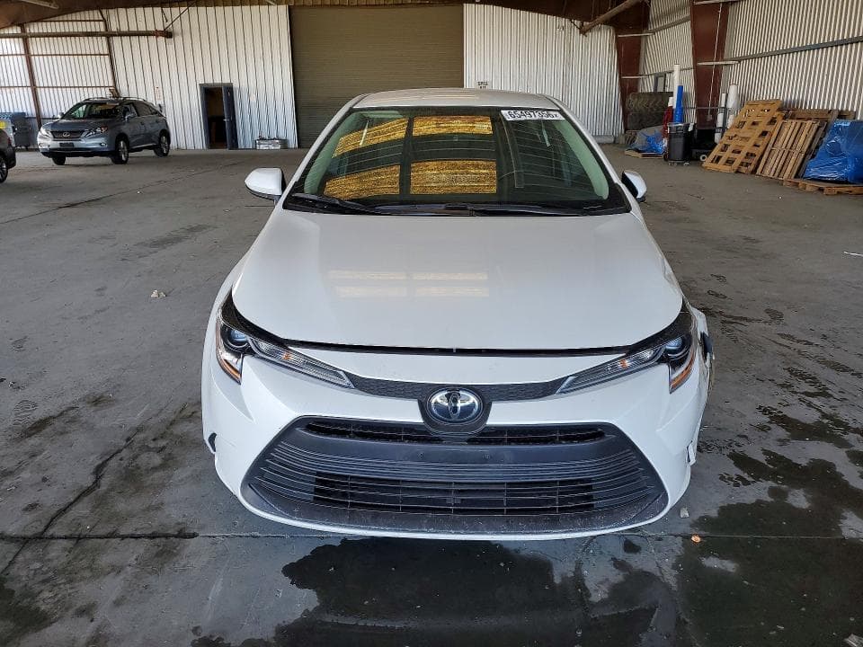 2025 TOYOTA COROLLA LE 5