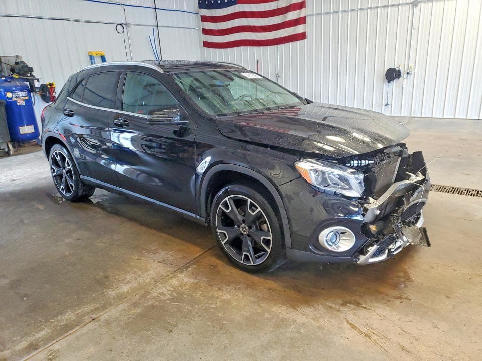 2018 MERCEDES-BENZ GLA 250 4MATIC 4