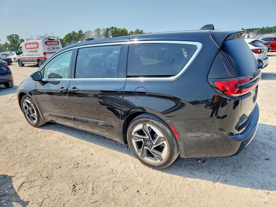 2027 CHRYSLER PACIFICA LIMITED 2