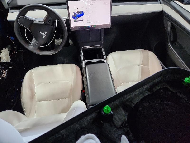 2023 TESLA MODEL Y 8