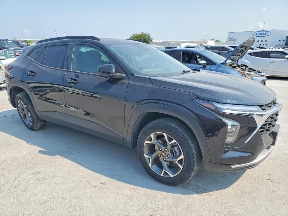 2025 CHEVROLET TRAX 1LT 4