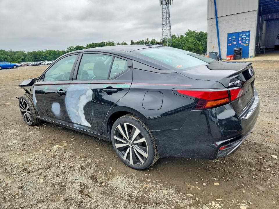 2021 NISSAN ALTIMA SR 2