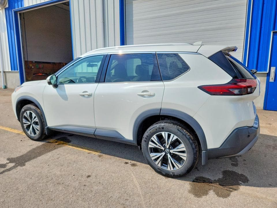 2021 NISSAN ROGUE SV 2