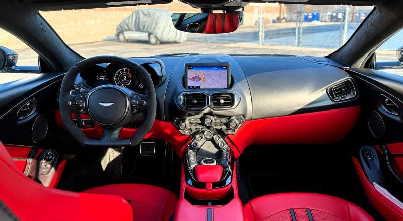 2023 ASTON MARTIN VANTAGE 9