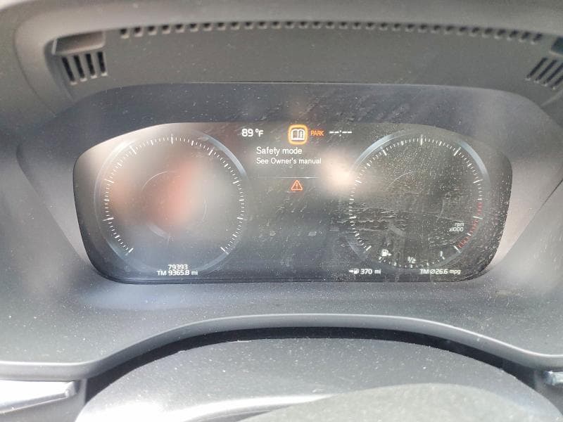 2021 VOLVO XC60 T5 MOMENTUM 9