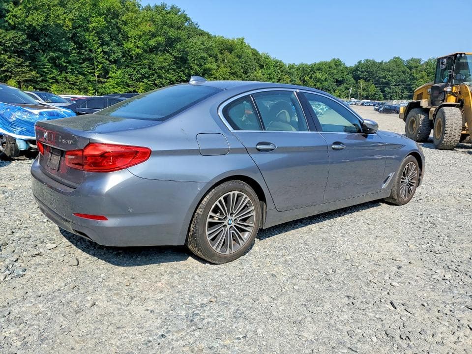 2018 BMW 540 XI 3