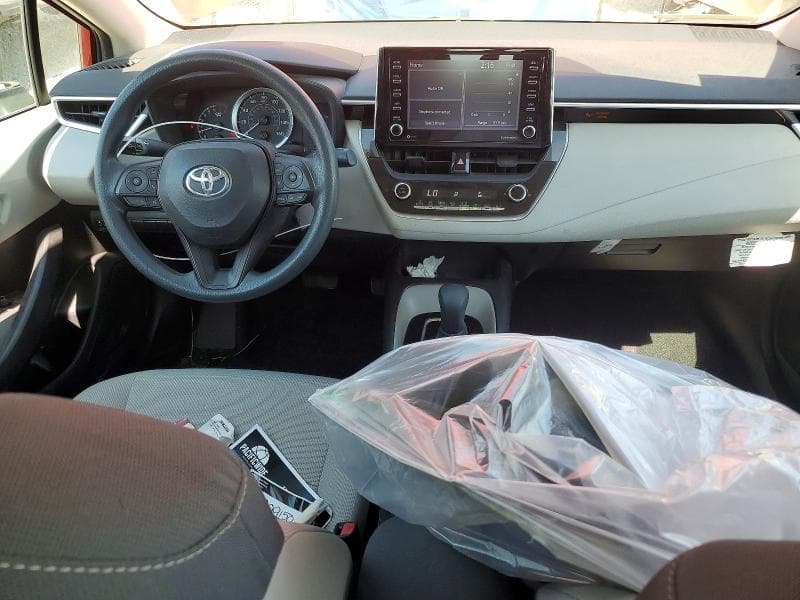 2021 TOYOTA COROLLA LE 8