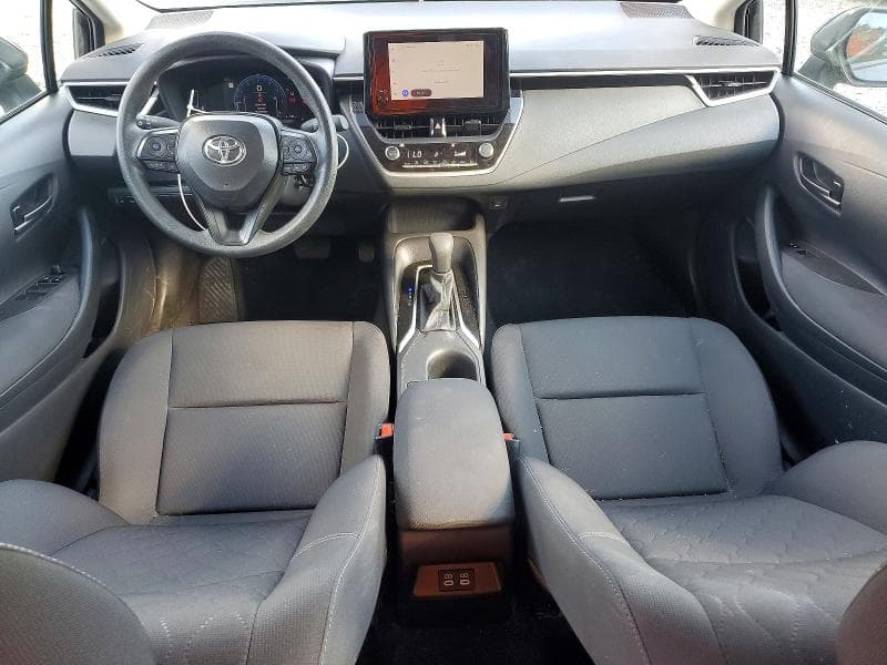 2026 TOYOTA COROLLA LE 8