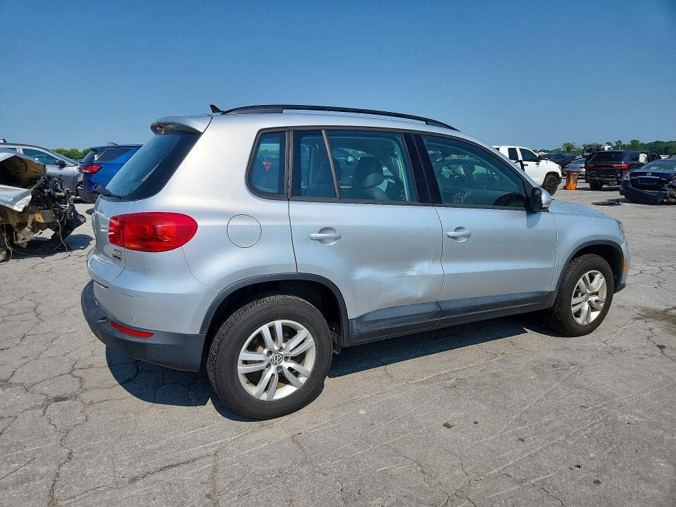 2017 VOLKSWAGEN TIGUAN S 3