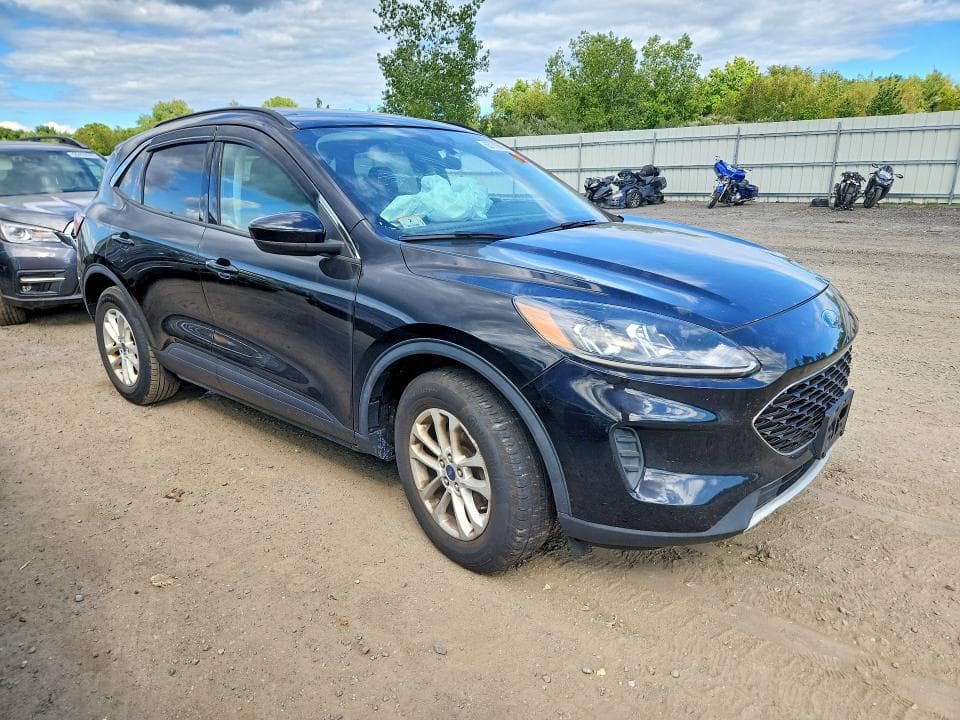 2020 FORD ESCAPE SE 4