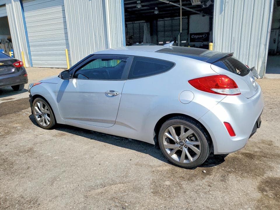 2017 HYUNDAI VELOSTER BASE 2