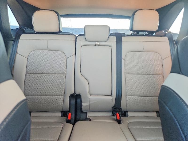 2020 FORD ESCAPE TITANIUM 10