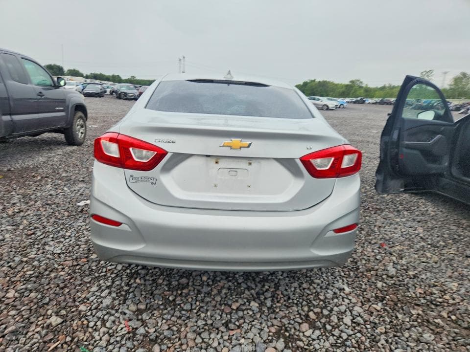 2017 CHEVROLET CRUZE LT 6