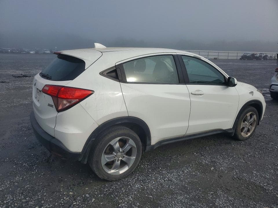 2017 HONDA HR-V LX 3