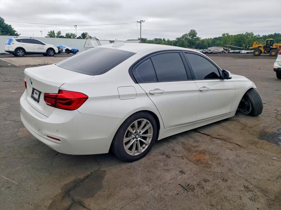 2017 BMW 320 XI 3