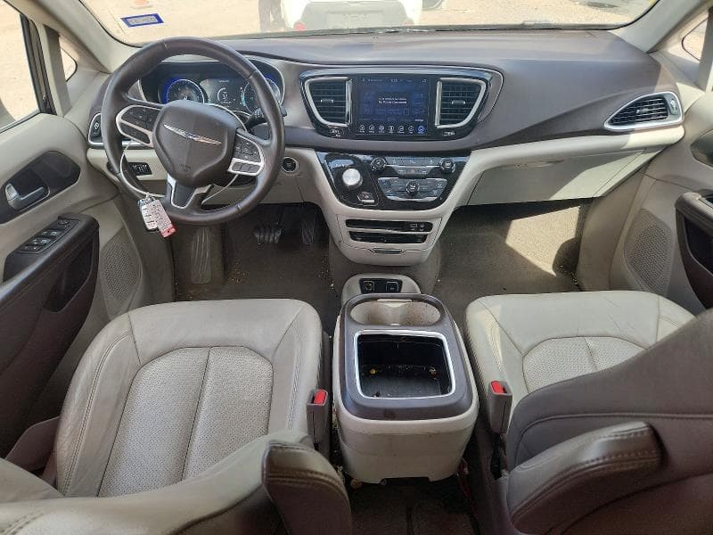 2017 CHRYSLER PACIFICA TOURING L PLUS 8