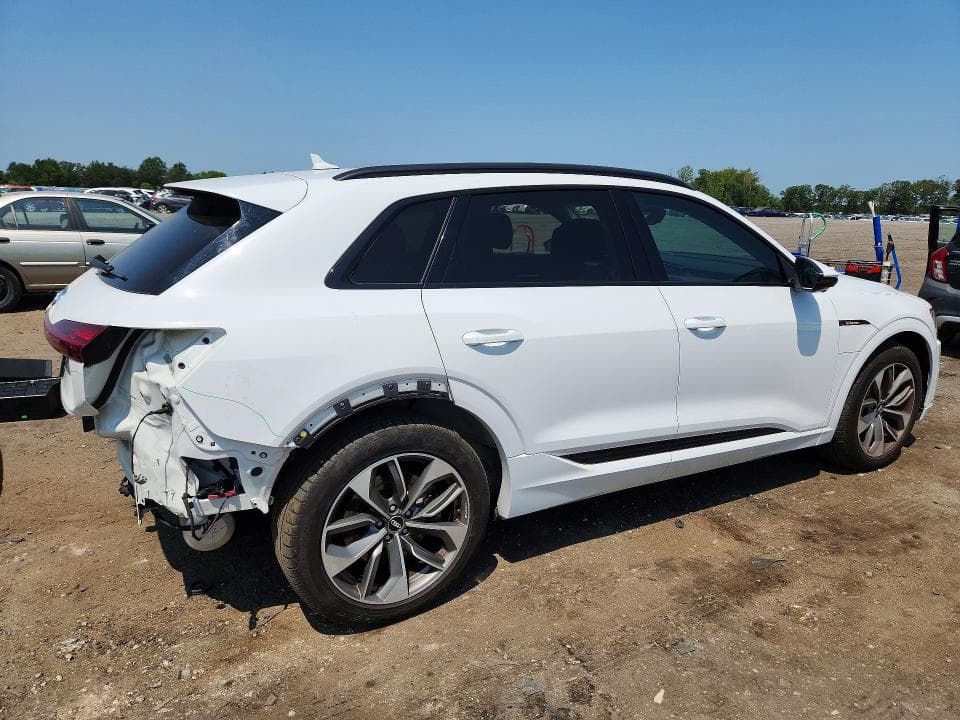 2021 AUDI E-TRON PREMIUM PLUS 3