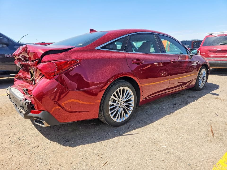 2020 TOYOTA AVALON LIMITED 3
