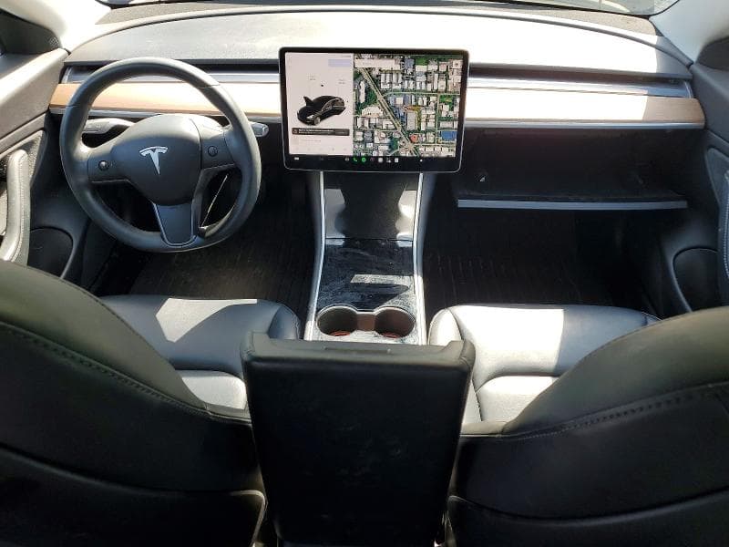2019 TESLA MODEL 3 8