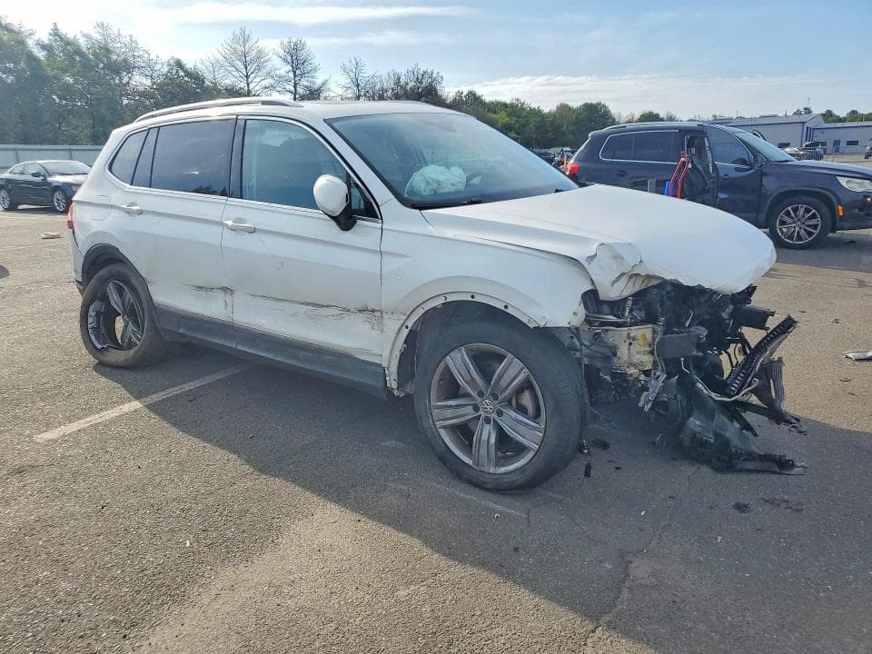 2021 VOLKSWAGEN TIGUAN SE 4
