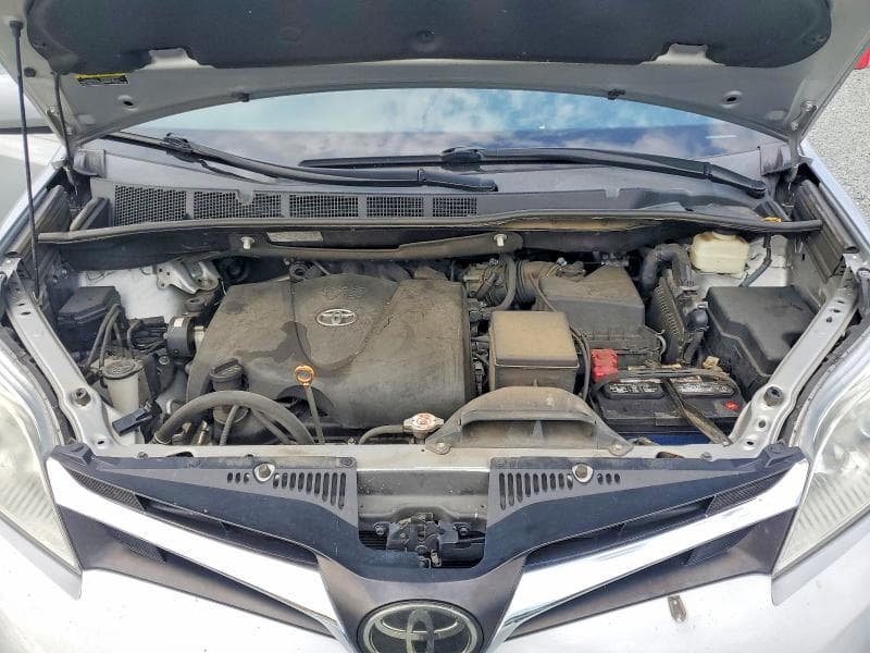 2020 TOYOTA SIENNA LE 12