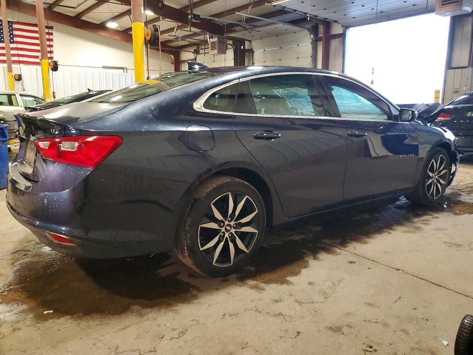 2017 CHEVROLET MALIBU LT 3