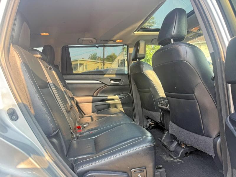 2017 TOYOTA HIGHLANDER XLE 9