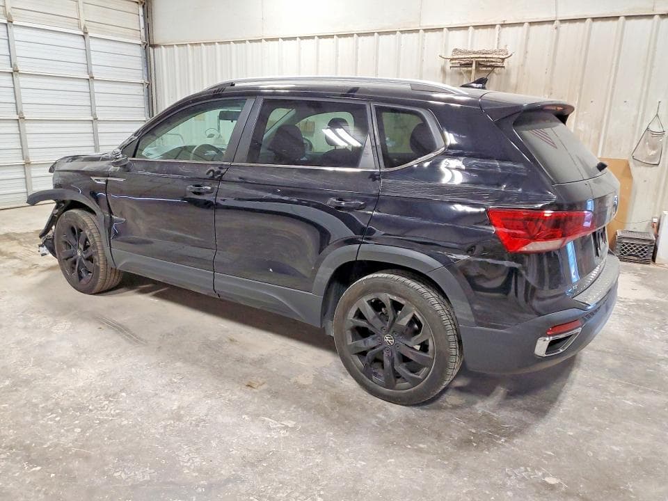 2022 VOLKSWAGEN TAOS SE 2