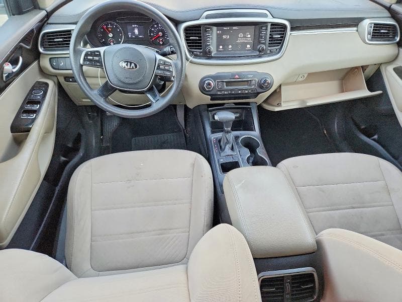 2019 KIA SORENTO LX V6 8