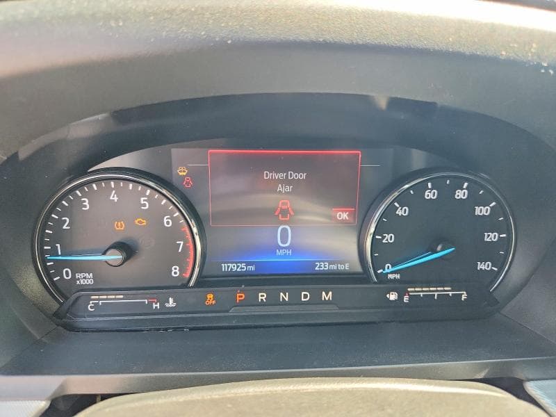 2021 FORD EXPLORER XLT 9