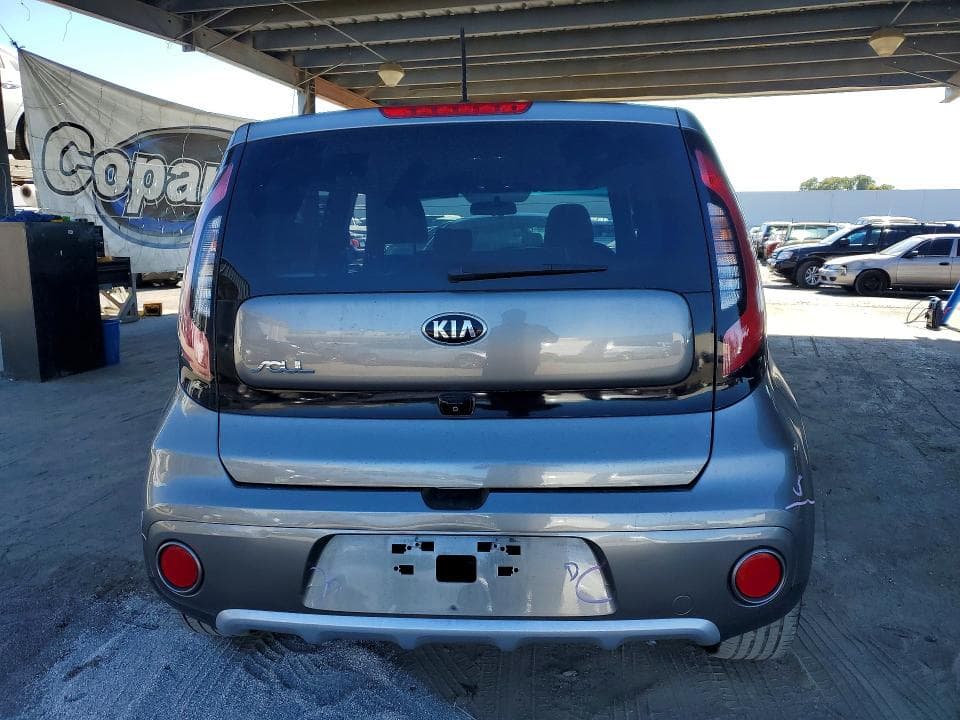 2019 KIA SOUL + 6