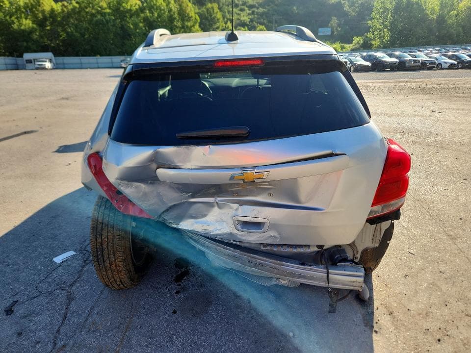 2017 CHEVROLET TRAX 1LT 6