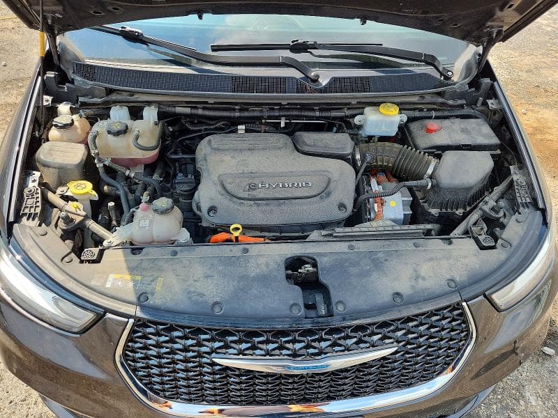 2021 CHRYSLER PACIFICA HYBRID LIMITED 12