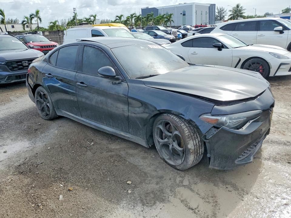2017 ALFA ROMEO GIULIA TI 4