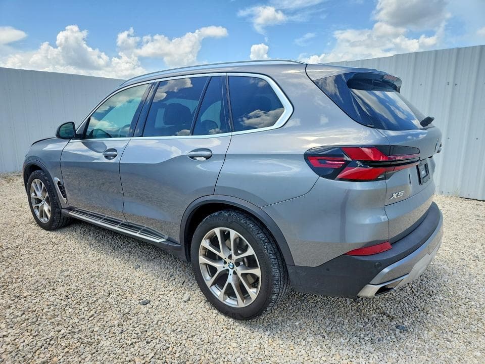 2025 BMW X5 XDRIVE40I 2