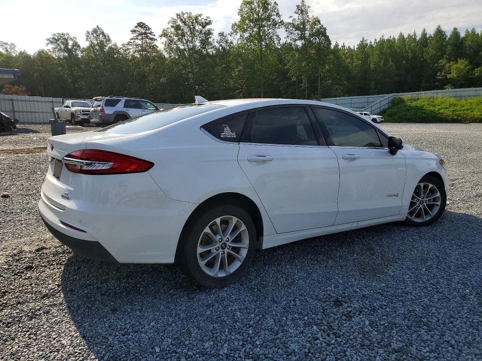 2019 FORD FUSION SE 3