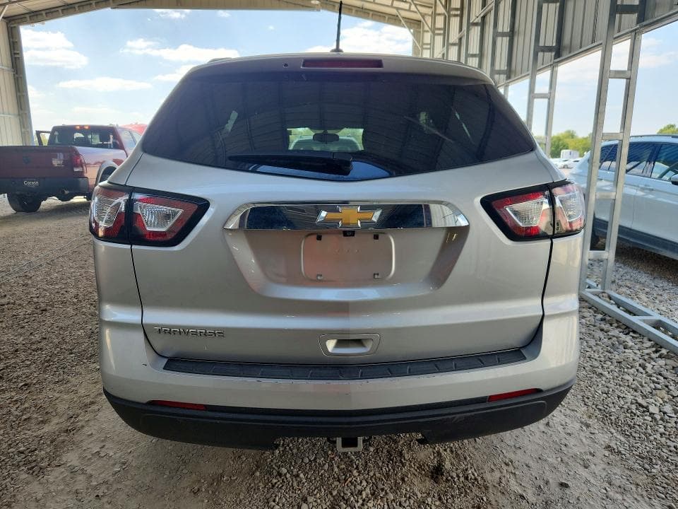 2017 CHEVROLET TRAVERSE LS 6